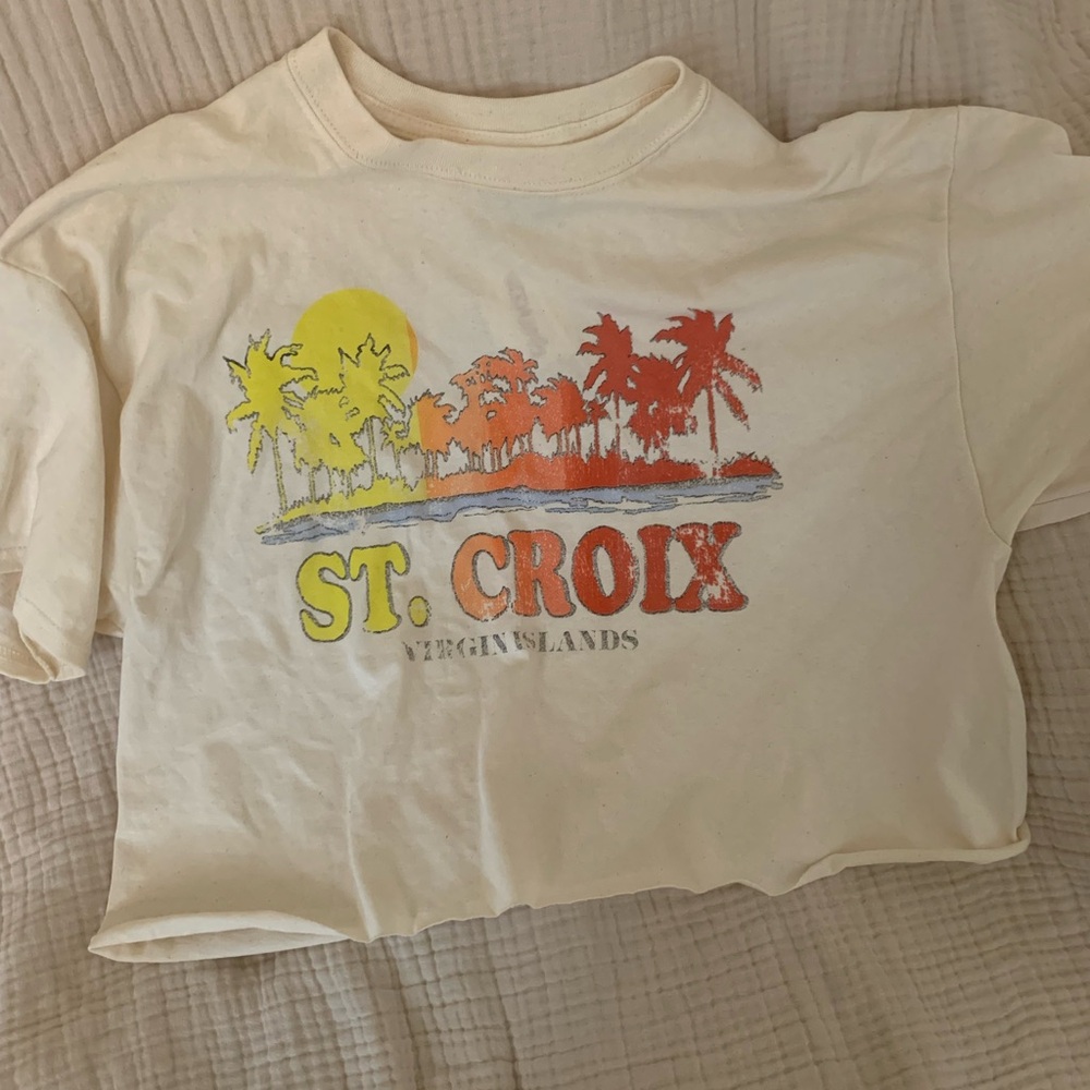 Crop top size large